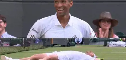 VIDEO. Wimbledon, lo scambio tra Auger-Aliassime e Davidovich Fokina &egrave; irreale
