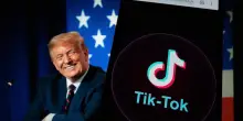 Trump firma l'ordine per salvare TikTok, l'algoritmo sarà americano
