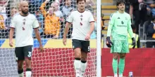 Maguire non marca l'avversario ma blocca il suo compagno di squadra. E lo United prende gol