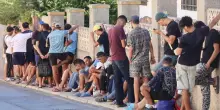 Migranti a Ceuta, la Spagna interviene con aiuti economici e sanitari