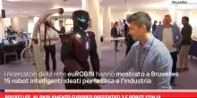 Bruxelles, al Parlamento europeo presentati 15 robot con IA