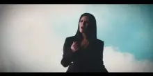 Mondiali 2026, Laura Pausini canta 'Desire' con Robbie Williams e Nicole Scherzinger alla cerimonia di chiusura