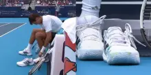 Jodar, ci risiamo: cambia le scarpe per un laccio rotto nel match contro Cobolli. VIDEO