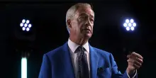 Farage: 'Mi dimetto da deputato, ma mi candido a suppletive a Clacton'