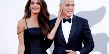 George e Amal Clooney sul tappeto della Mostra del Cinema di Venezia