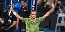 Medvedev conquista Brisbane: battuto Nakashima