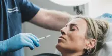 Sanit&agrave;, allarme: 'Tante complicanze da interventi estetici all'estero'