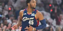 Donovan Mitchell ubriaca Robinson: tripla pazzesca