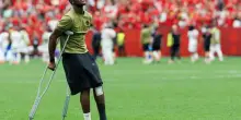 Kon&eacute; in stampelle per Canada-Svizzera: la standing ovation del pubblico. LE FOTO