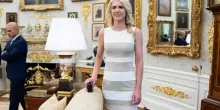 Chi &egrave; Natalie Harp, l'assistente 'ombra' di Trump