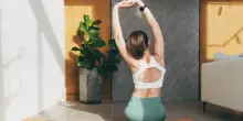 Giornata dello yoga, 5 asana da fare a casa: guida agli esercizi