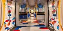 Milano, nella M5 i colori dei Giochi del Mediterraneo di Taranto