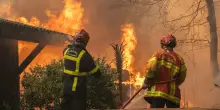 Incendi, oltre 300mila persone in fuga in Francia e Spagna. FOTO