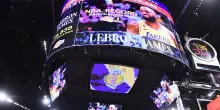 I Lakers celebrano l'ultimo record di LeBron prima della sfida ai Knicks