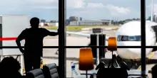 Volo Ryanair rinviato: niente albergo, solo un voucher da 4 euro