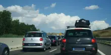 Carburante, parcheggi, manutenzione: quanto costa andare al lavoro?