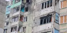 Nuovo attacco russo nella regione di Kiev: morti e feriti. LIVE