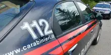 Genova, accoltella l'ex compagna e fugge: trovato nella notte