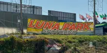 Spotorno, 15enne morto al luna park: indagato titolare del Calciometro