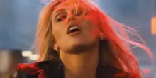 Miley Cyrus torna con un nuovo album e con il singolo Bass Persuades