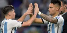 Le probabili formazioni di Argentina-Algeria: chi al fianco di Messi tra Julian e Lautaro?