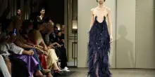 Haute Couture, la sfilata di Armani Priv&eacute; Autunno-Inverno 2026/27