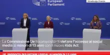Ue, proposta per vietare i social ai minori di 13 anni