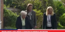 Regno Unito, Kate visita il servizio di minibus volontari