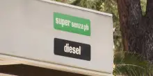 Caro carburanti, senza taglio accise gasolio costerebbe quasi 30 centesimi al litro in pi&ugrave; rispetto a benzina