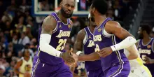 Il primo assist di Bronny James per pap&agrave; LeBron