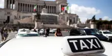 Roma, taxi investe e uccide un pedone sul lungotevere dei Vallati
