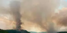Incendi, cos'&egrave; la nuvola di fuoco e come si genera