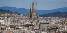 Overtourism, le misure di Barcellona per limitare i turisti