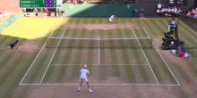 Zverev scivola sulla palla break, Sinner lo aiuta