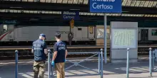 Omicidio in stazione Certosa a Milano, la polizia ferma un giovane