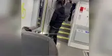 Milano, modella denuncia aggressione su un treno regionale