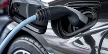 Auto elettriche bloccate da remoto in Cina: cos'&egrave; il battery locking
