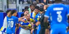 Bennacer, esordio da dimenticare: rissa con Summerville e rosso. VIDEO