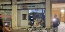 San Giuliano Milanese, 3 boati e saltano i bancomat di posta e banca