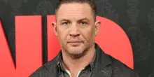 MobLand, Tom Hardy licenziato per comportamenti sul set