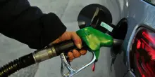 Aumento carburanti, verso la mini-proroga del taglio delle accise