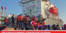 Nave si ribalta in Indonesia: si cercano oltre 100 dispersi