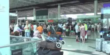Eruzione dell'Etna, voli sospesi all'aeroporto 'V. Bellini' di Catania