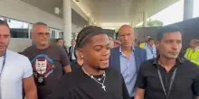 Leon Bailey è a Roma: il video dell'arrivo a Ciampiano
