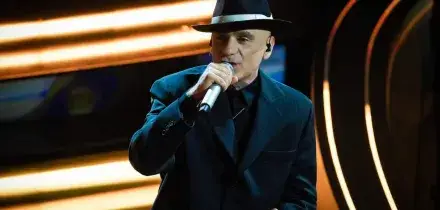 Sanremo 2026, J-Ax con Italia Starter Pack. Il testo della canzone