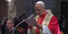 Il Papa: una Chiesa che cammina insieme e si rinnova