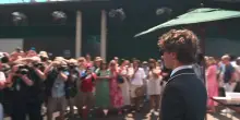 Kimi Antonelli, look british per l'arrivo a Wimbledon