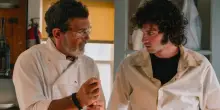 Tony, il trailer del biopic sullo chef Anthony Bourdain