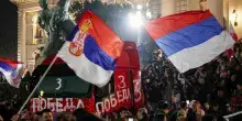 Serbia, la Lista studentesca vince le elezioni: la festa in piazza