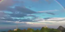 Cina, doppio arcobaleno sulle montagne di Huangshan